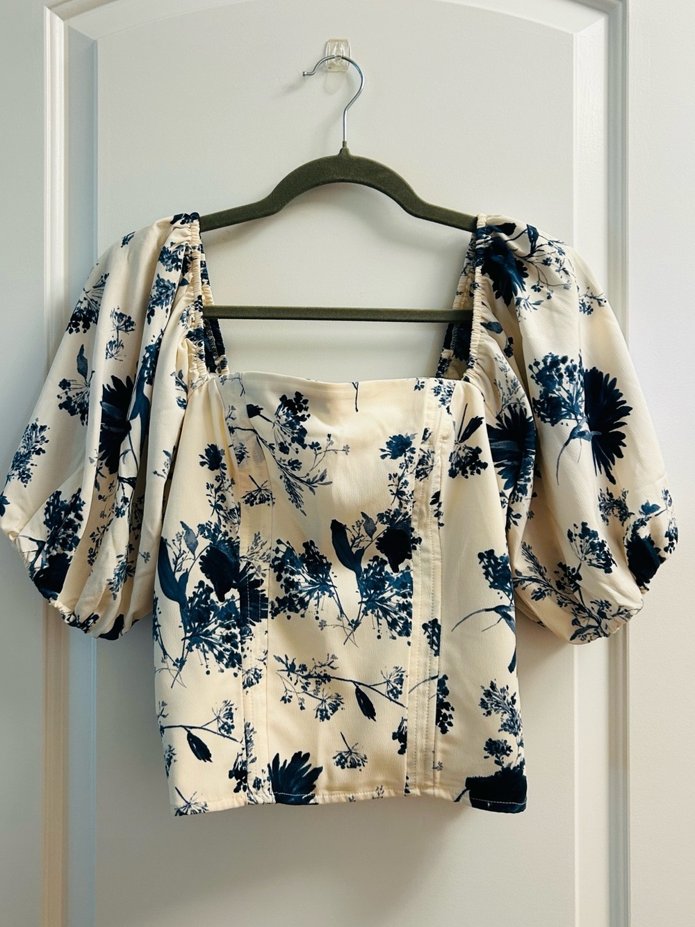 Abercrombie & Fitch Square-Neck Puff Sleeve Corset Top with Navy Floral Print
